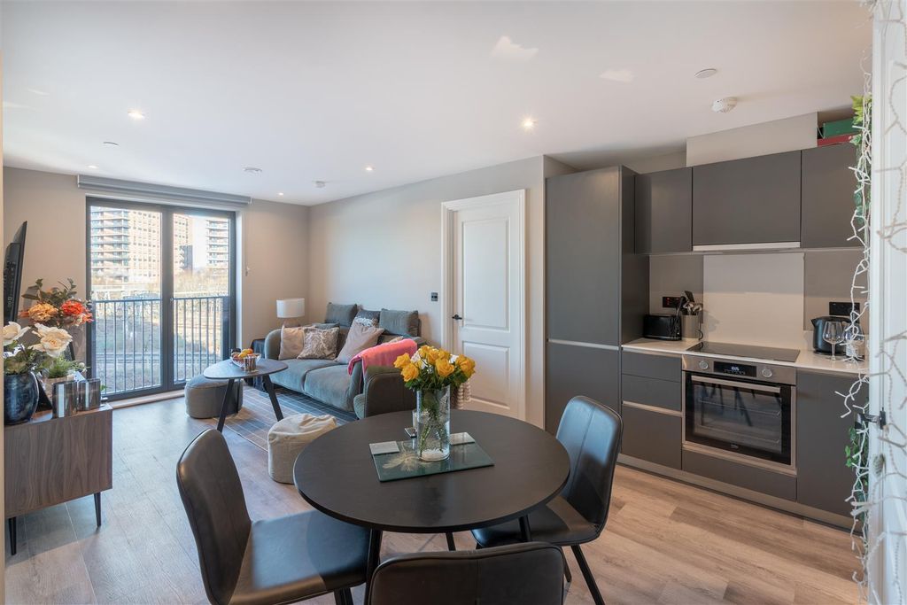 Property photo 2 of 25 _A7R4216-Hdr.Jpg