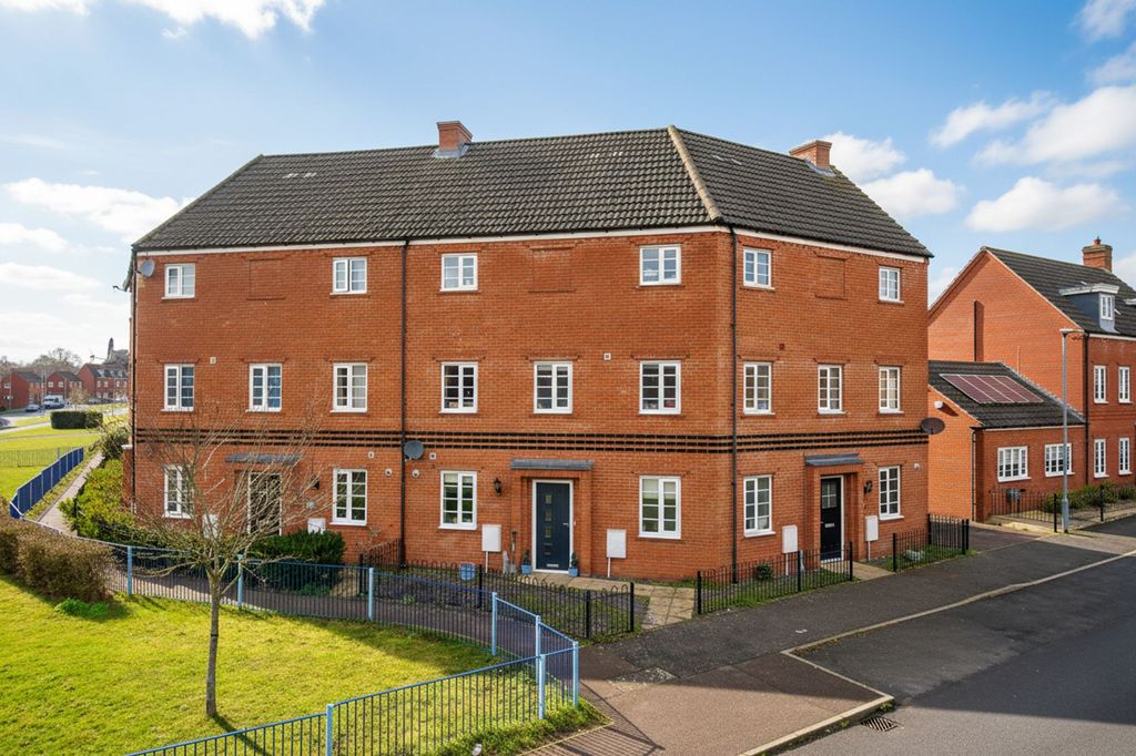 Property photo 1 of 25