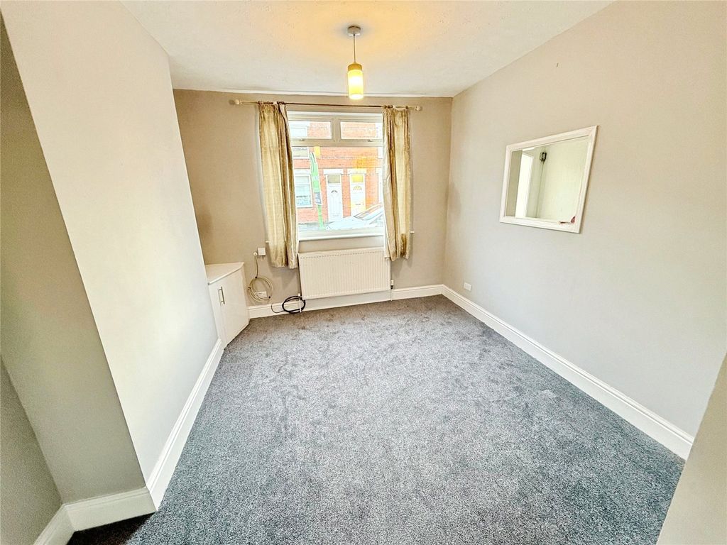 Property photo 3 of 8 Living Room