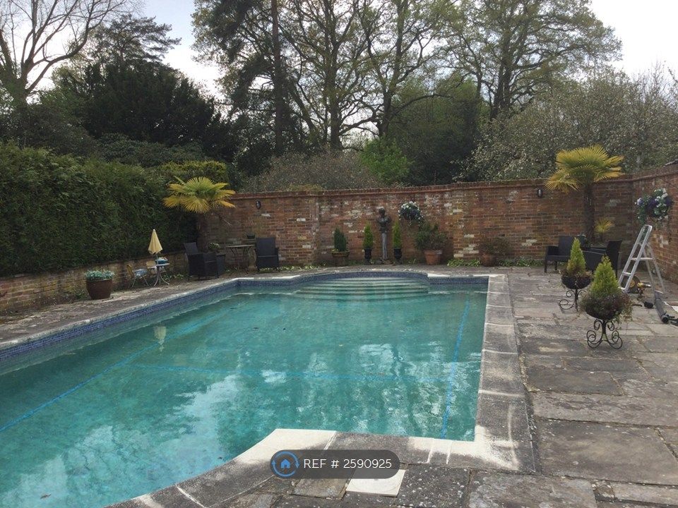 Property photo 3 of 16 Swimming Pool