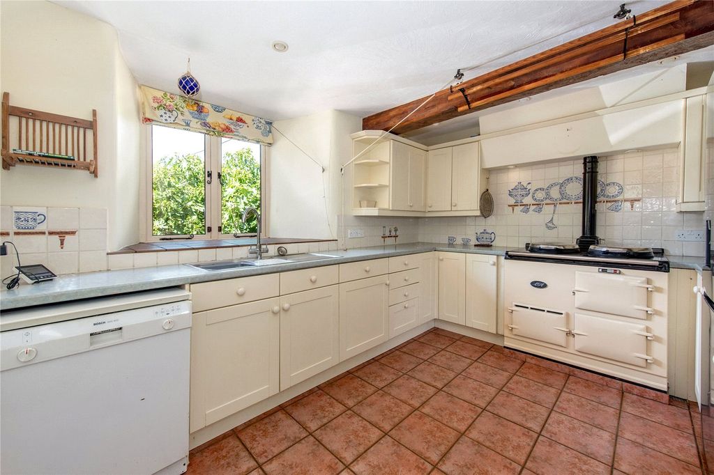Property photo 2 of 18 Picture No. 32