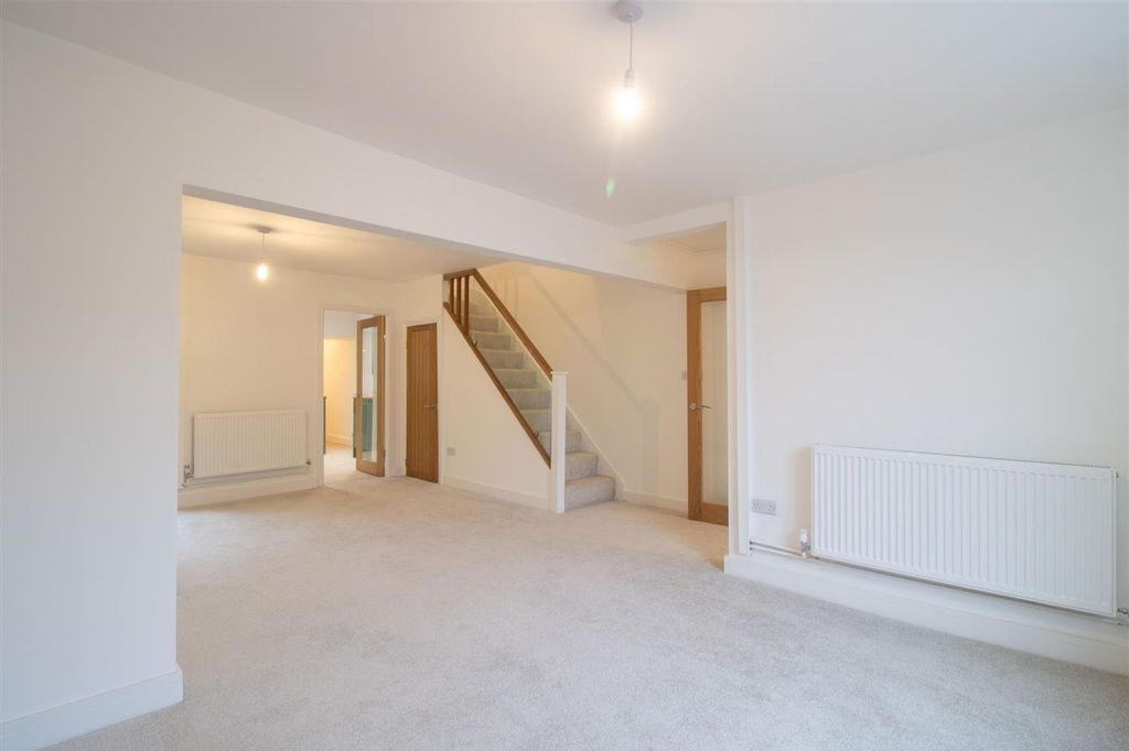 Property photo 1 of 26