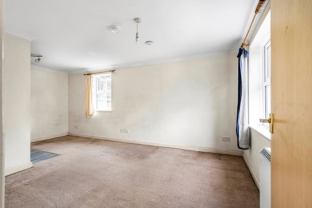 Property photo 2 of 15 Reception