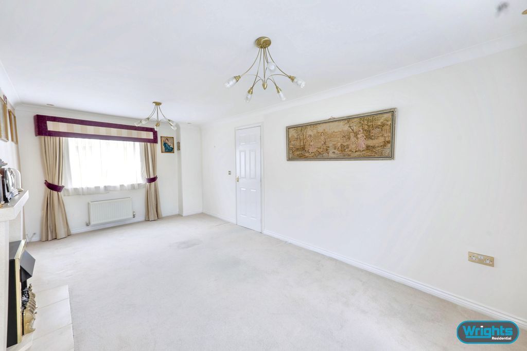 Property photo 3 of 25 Photo 8