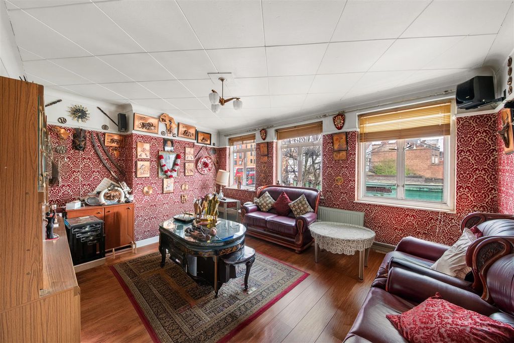 Property photo 3 of 14 3