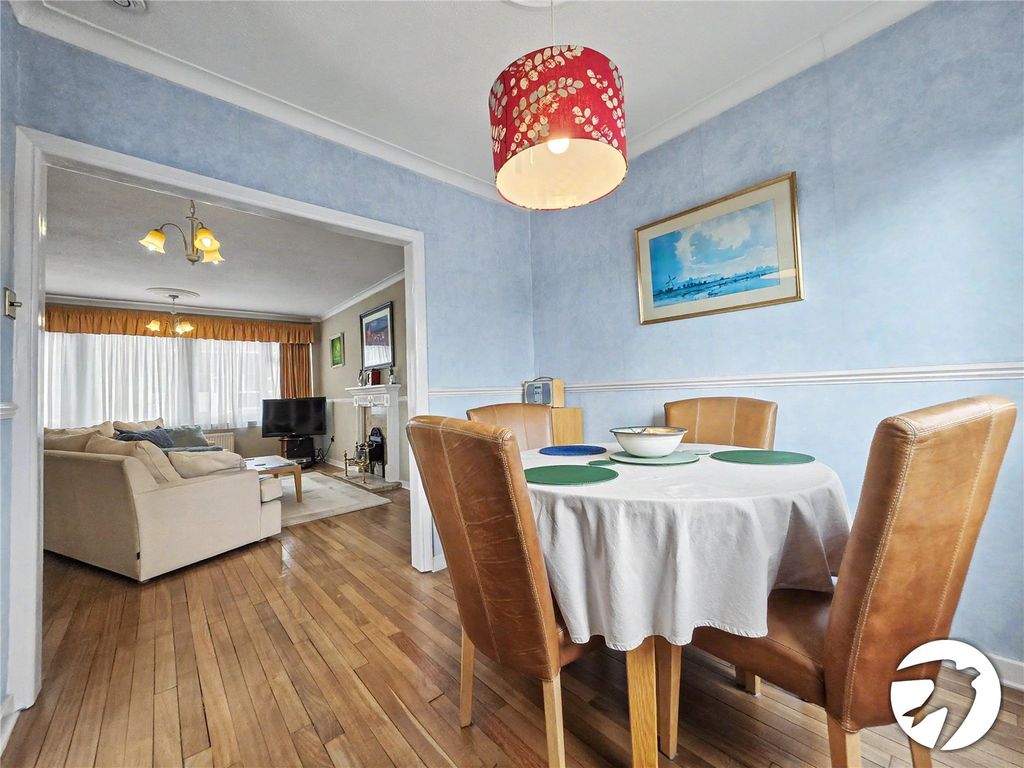 Property photo 3 of 19 Picture No. 05