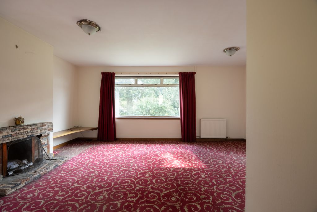 Property photo 3 of 36