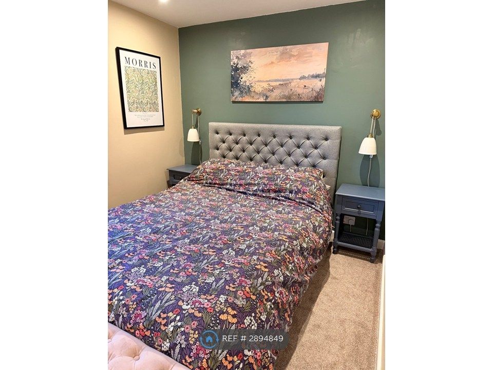 Property photo 1 of 10 Bedroom, Bedlinen Available If Required