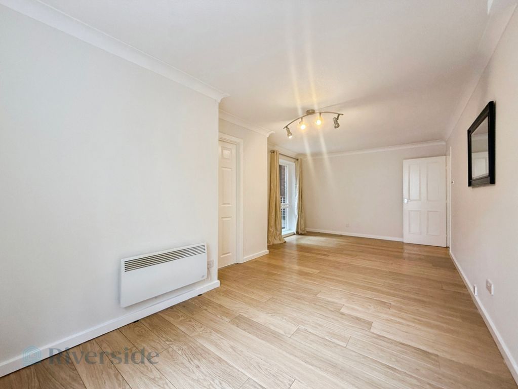 Property photo 3 of 10 Pbox-Img.Jpg