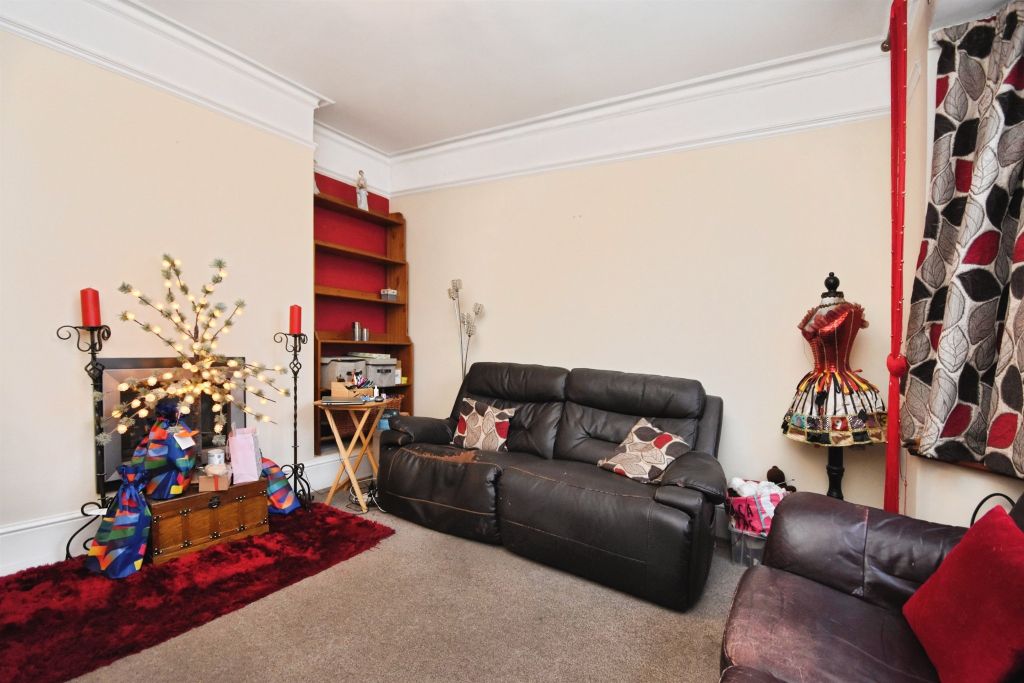 Property photo 3 of 14