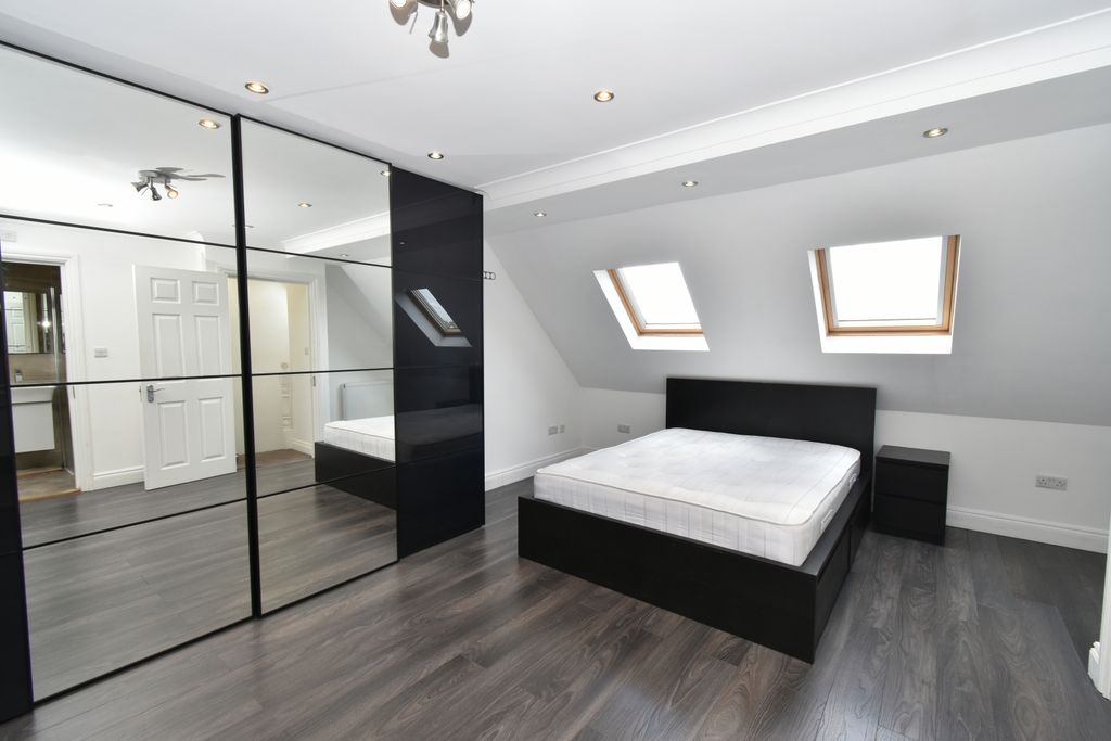 Property photo 2 of 14 Gallery