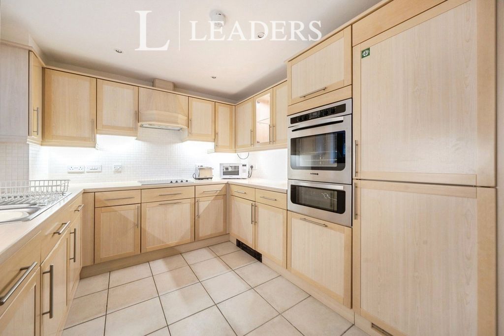 Property photo 2 of 20 Pbox-Img.Jpg