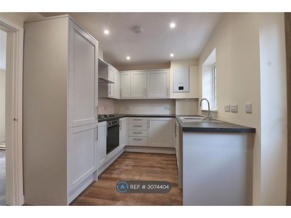 Property photo 3 of 6
