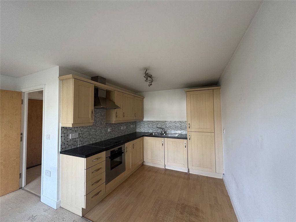 Property photo 3 of 12 Picture No. 13