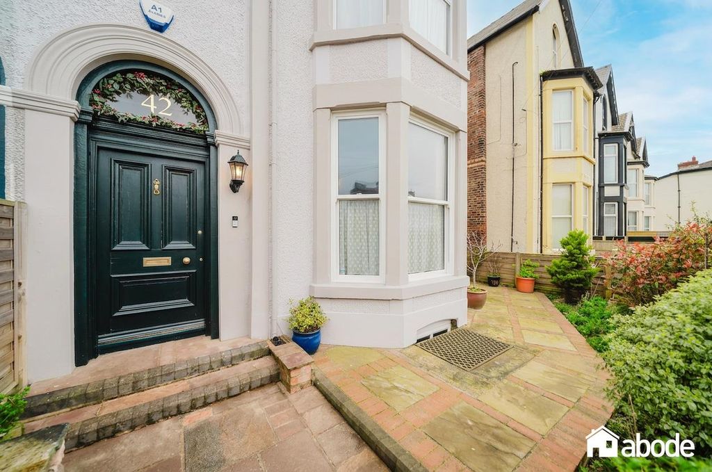 Property photo 2 of 43 Dsc09317-Hdr_Bluesky.Jpg