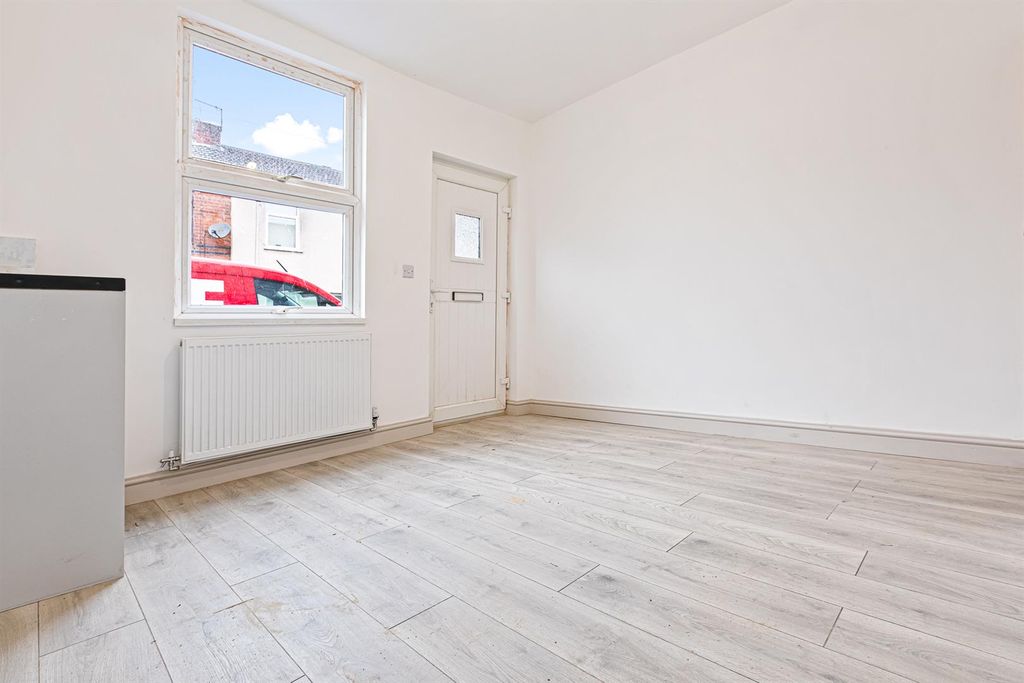 Property photo 3 of 23 Image 11.Jpg