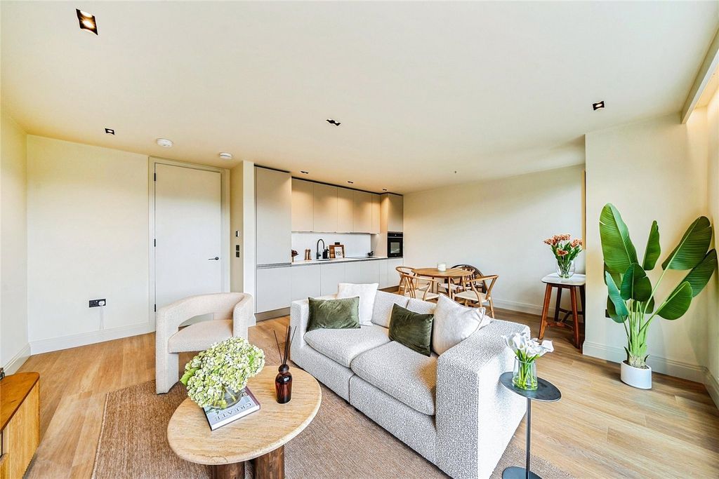 Property photo 2 of 10 Picture No. 01