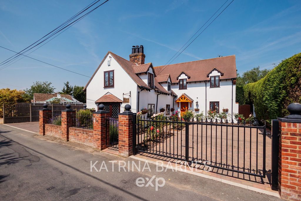 Property photo 1 of 42