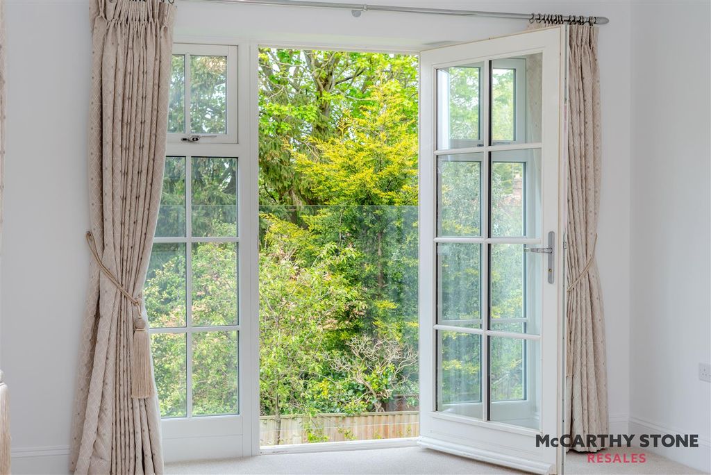 Property photo 2 of 14 8595907-Interior14.Jpg