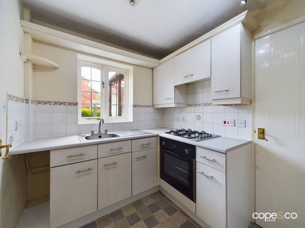 Property photo 2 of 14 1510824