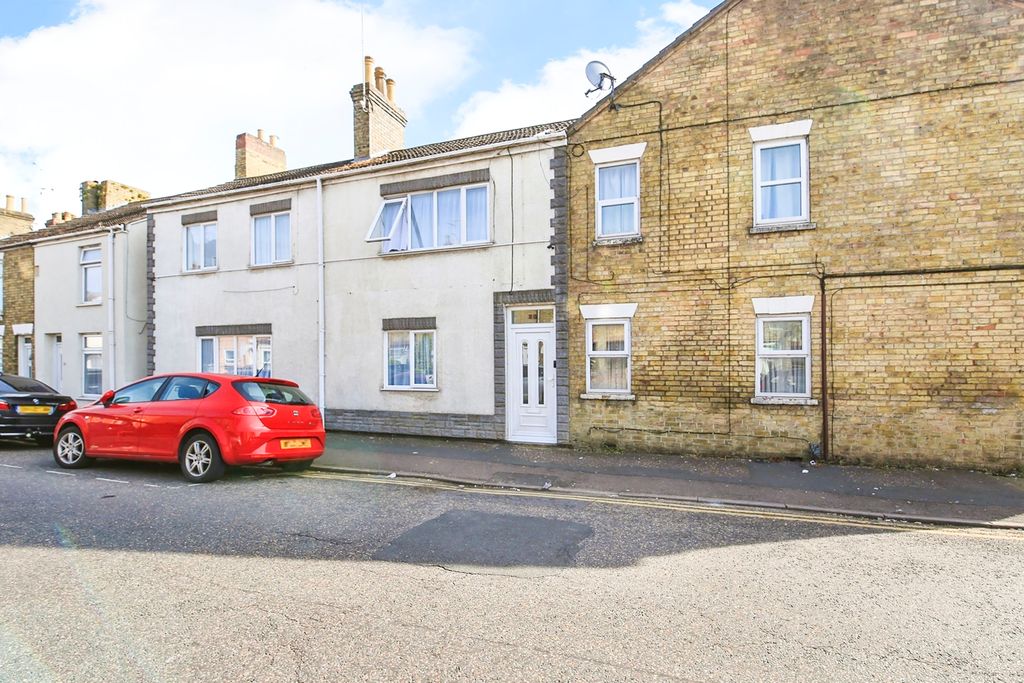 Property photo 1 of 15