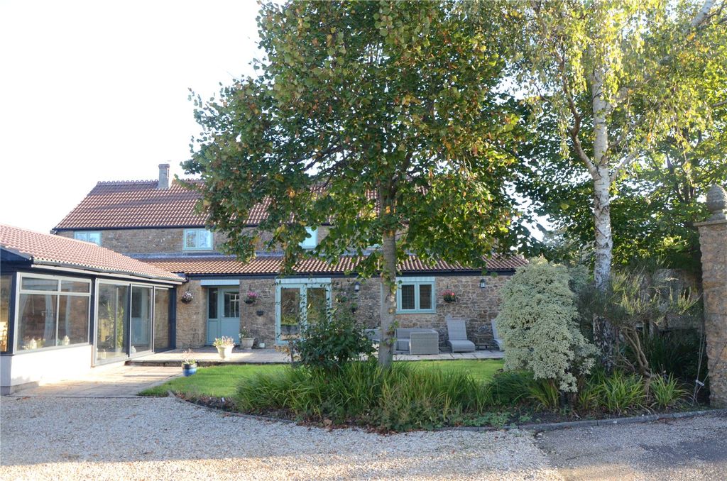 Property photo 1 of 21 Manor Farmhouse