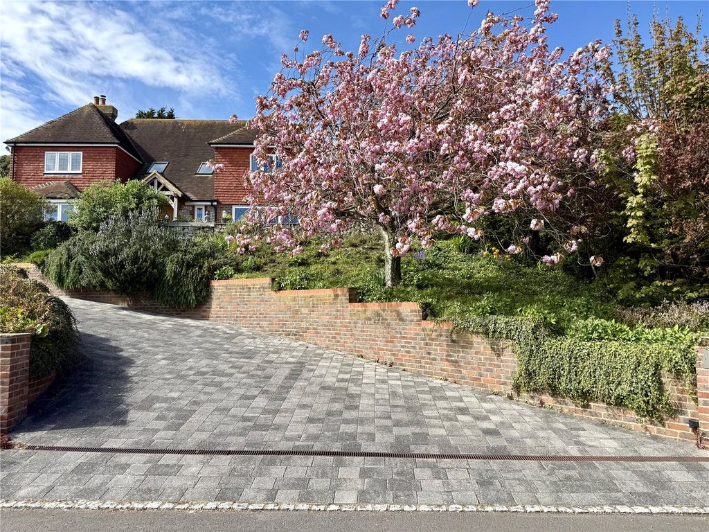 Property photo 1 of 25 Picture No. 04