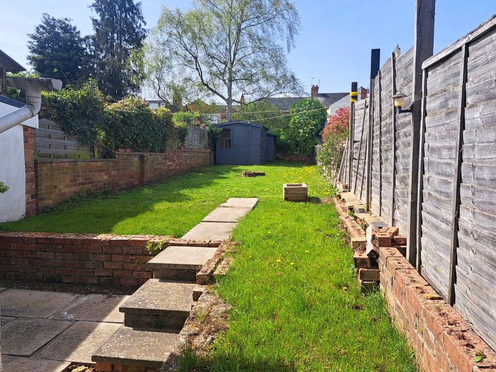 Property photo 2 of 16 Garden