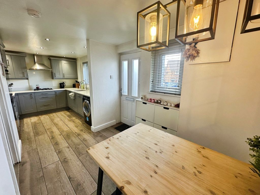 Property photo 2 of 15 Kitchen/Diner