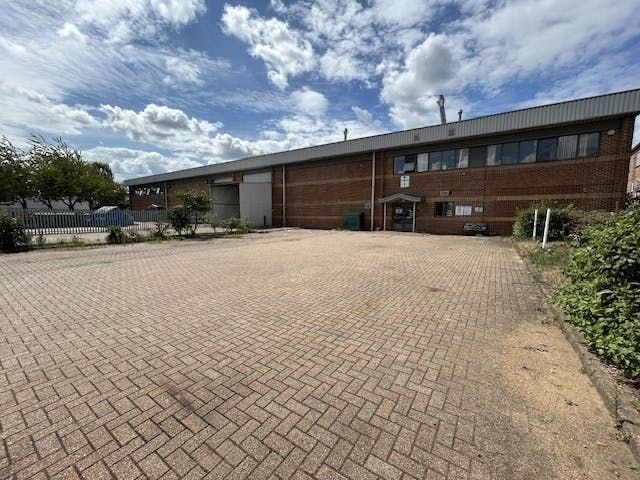 Property photo 2 of 7 Unit C, Shears Way