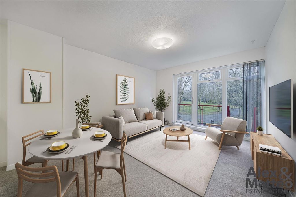 Property photo 2 of 24 Elephant Lane