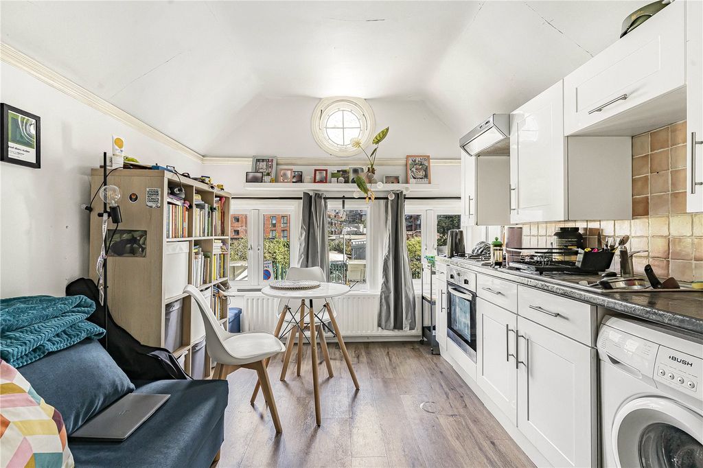 Property photo 2 of 16 Kitchen/Living Room