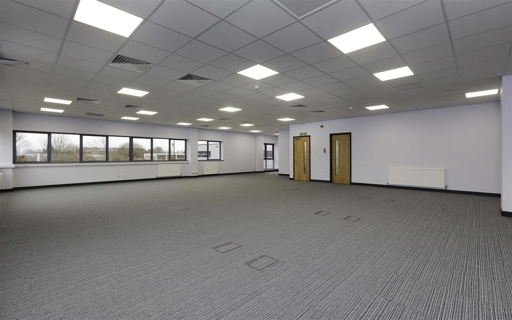 Property photo 3 of 3 Unit 4, Chase Park, Colwick - 8.Jpg