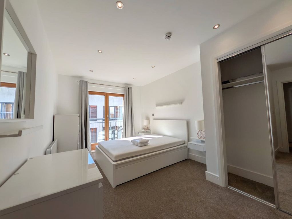 Property photo 3 of 8 Picture No. 15