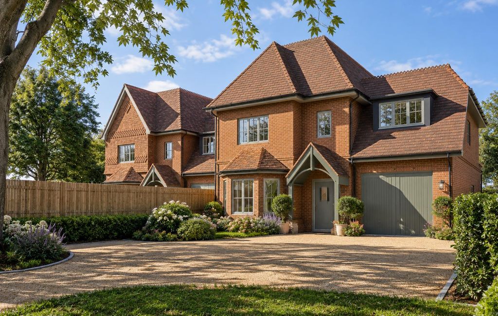 Property photo 1 of 5 Luxurious English Brick House With Landscaped Driv