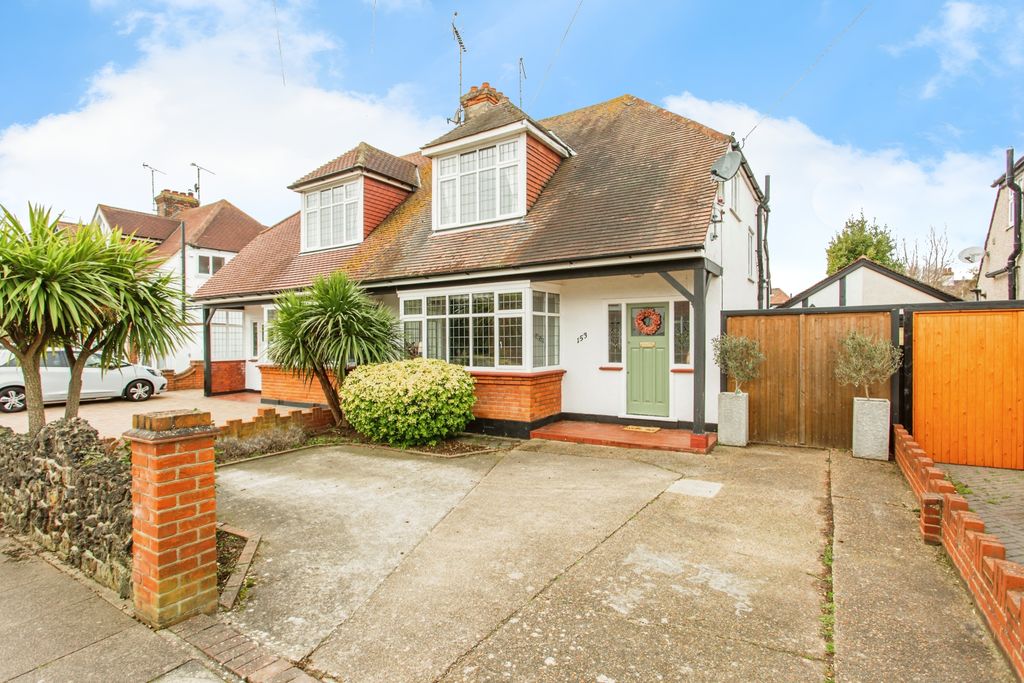Property photo 1 of 20 Semi Detached