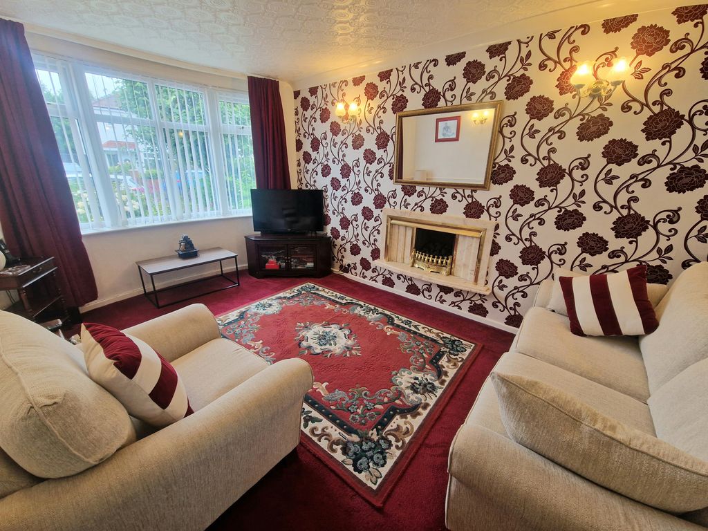 Property photo 2 of 20
