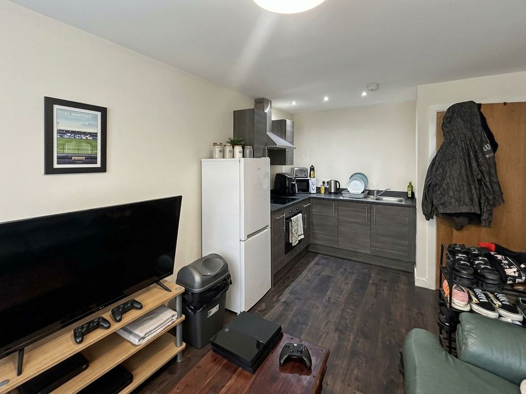 Property photo 3 of 7