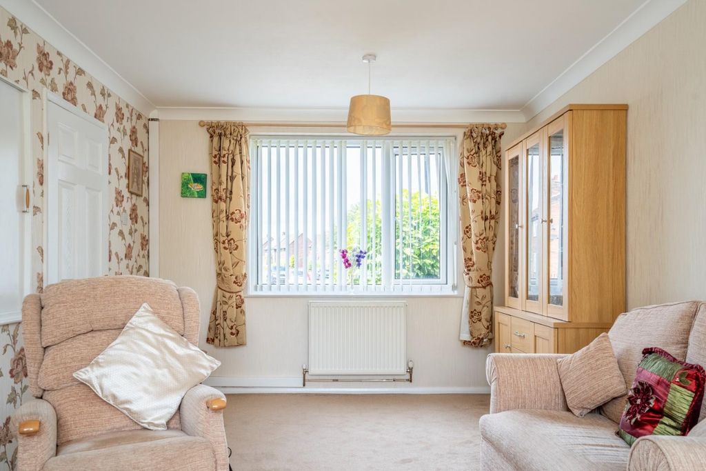 Property photo 3 of 13 Br-17.Jpg