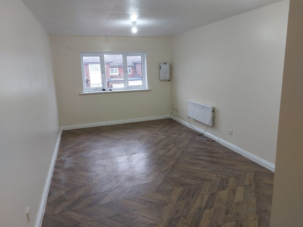 Property photo 2 of 3