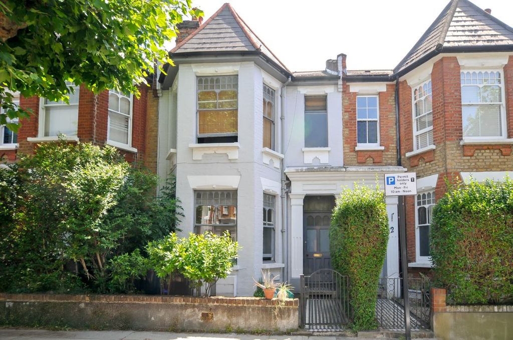 Property photo 1 of 2
