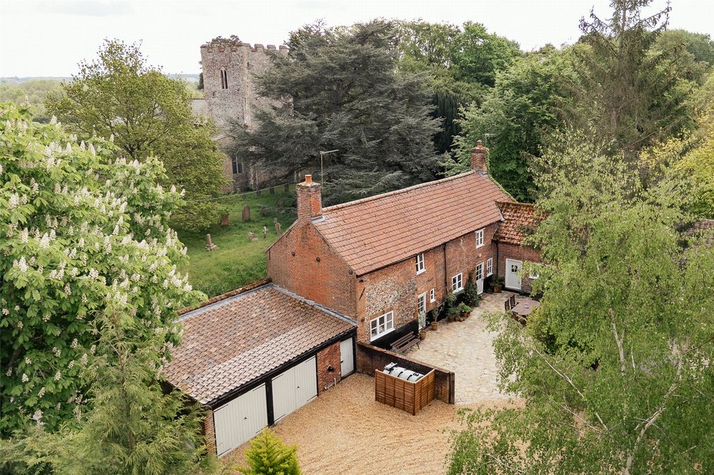 Property photo 2 of 15 Church Farm House