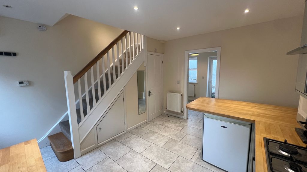 Property photo 3 of 10 Property