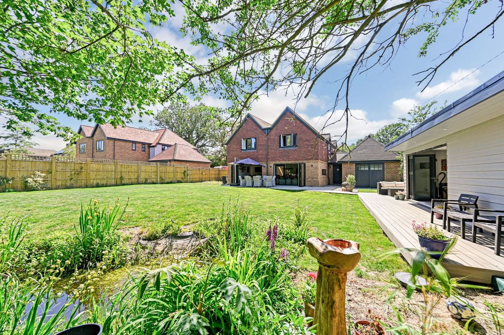 Property photo 3 of 59