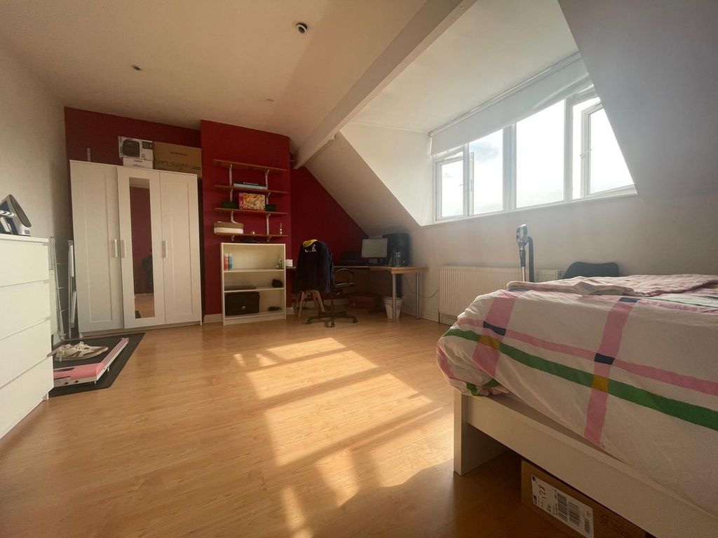 Property photo 3 of 9 Picture No. 02