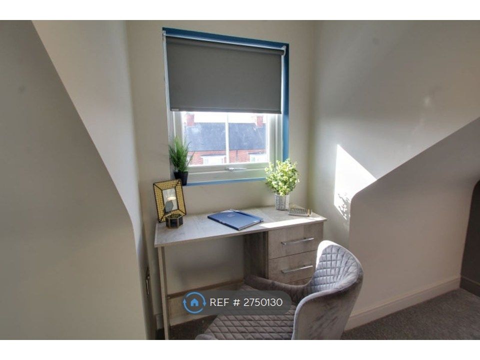 Property photo 3 of 6