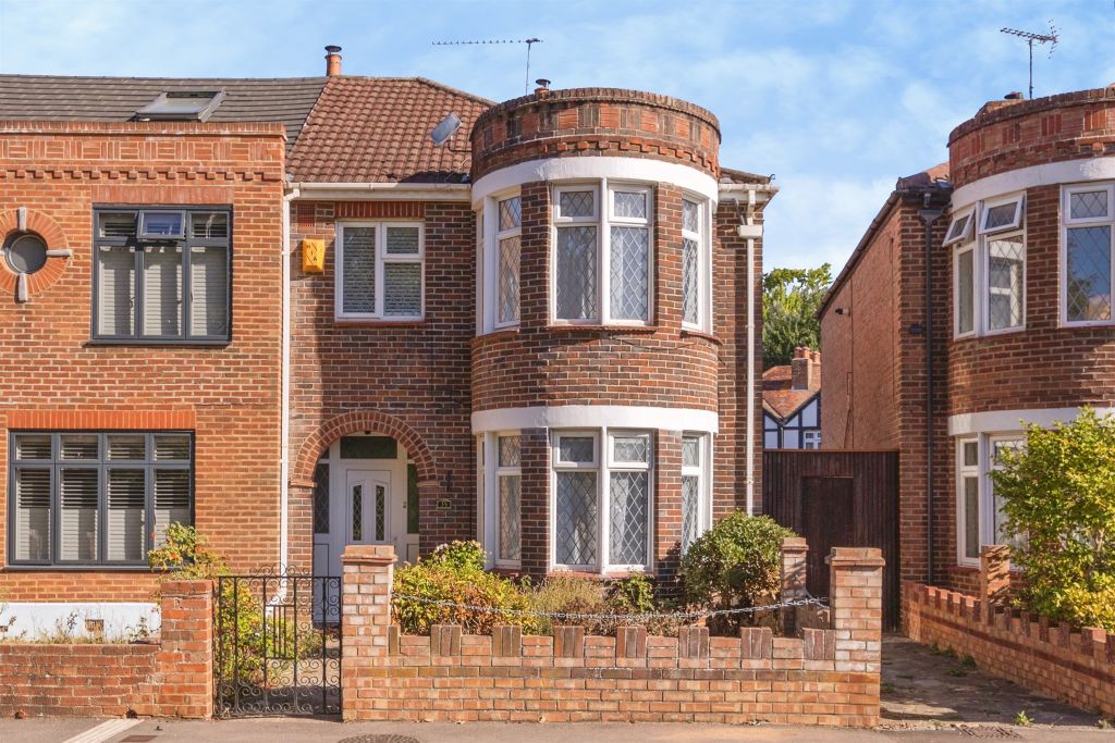 Property photo 1 of 18