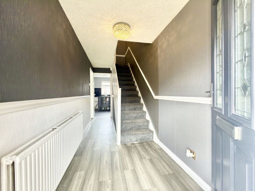 Property photo 3 of 23