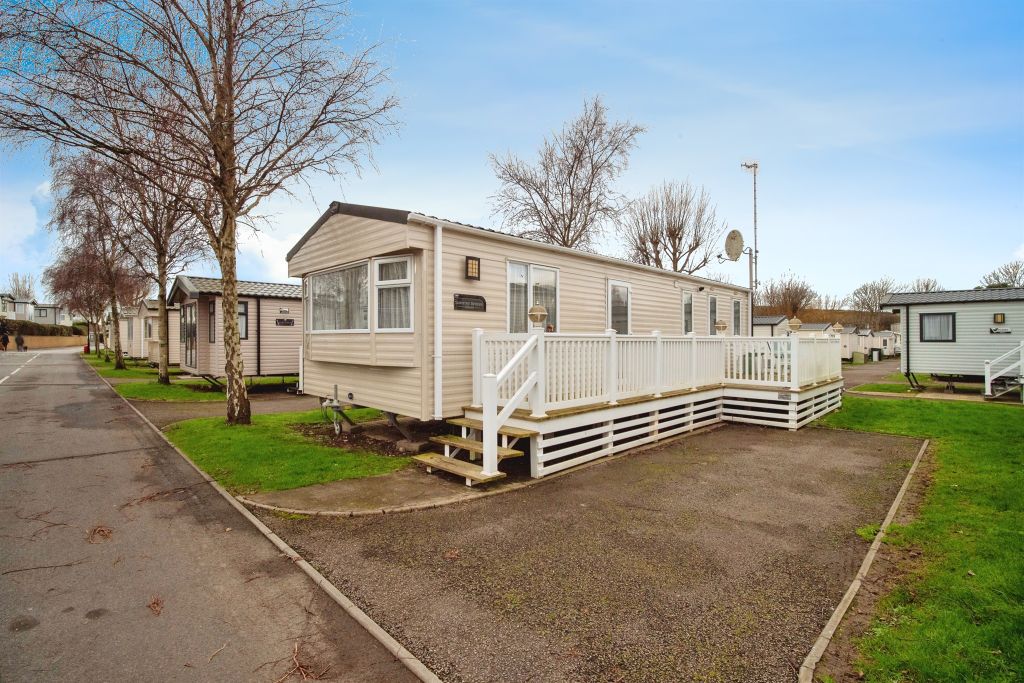 Property photo 1 of 26