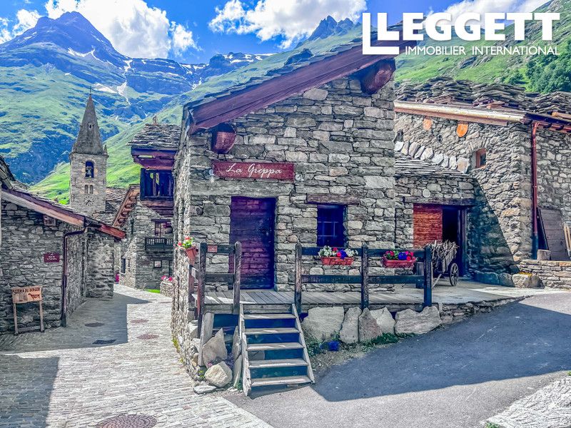 Property photo 2 of 10